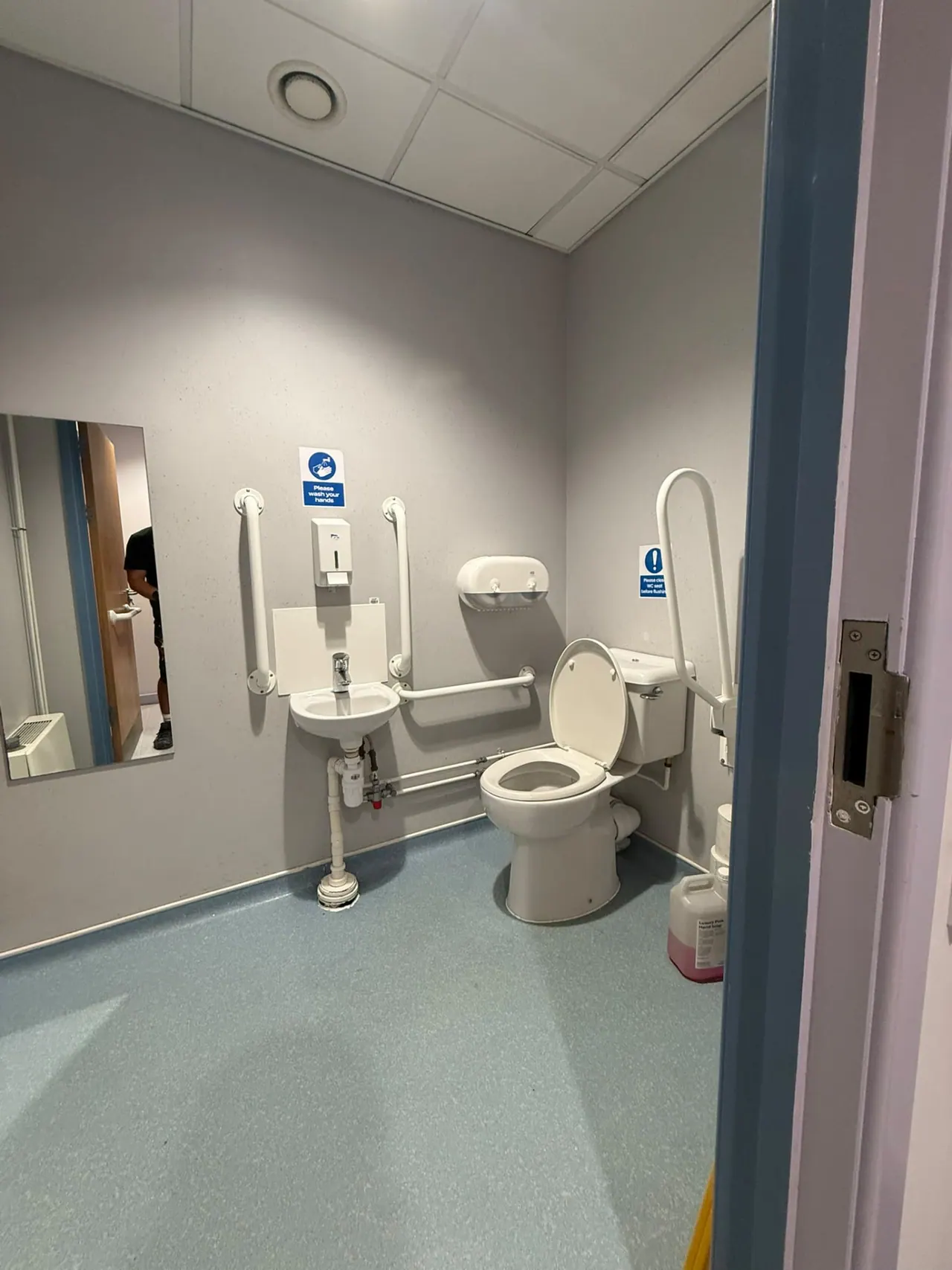 Commercial washroom before refurbishment in Essex