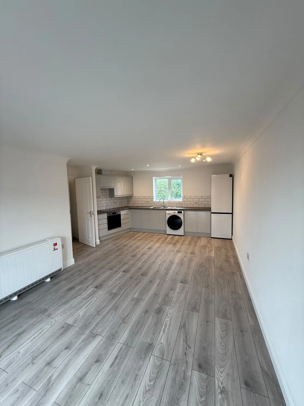 New kitchen installation in Essex with fitted units, worktops and flooring